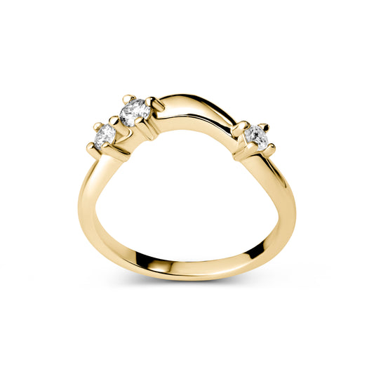 Anello Veste Fede Silhouette Curva e Tre Pietre Moissanite Rotonde